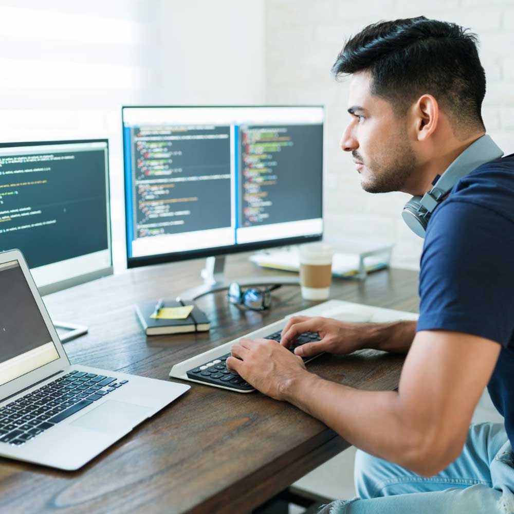 Managed IT Services icon – reliable support for schools and businesses Managed IT Services icon – reliable support for schools and businesses